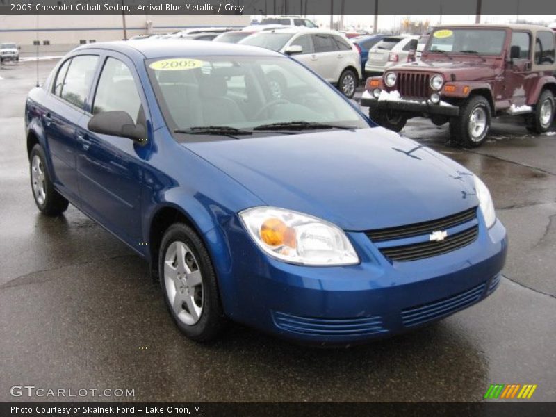 Arrival Blue Metallic / Gray 2005 Chevrolet Cobalt Sedan