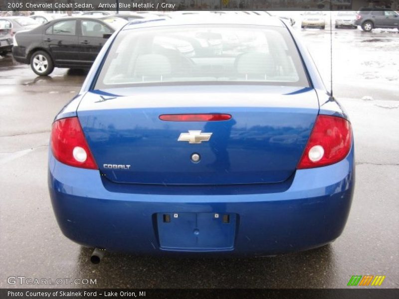 Arrival Blue Metallic / Gray 2005 Chevrolet Cobalt Sedan