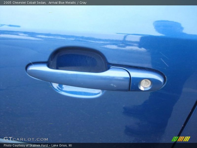 Arrival Blue Metallic / Gray 2005 Chevrolet Cobalt Sedan