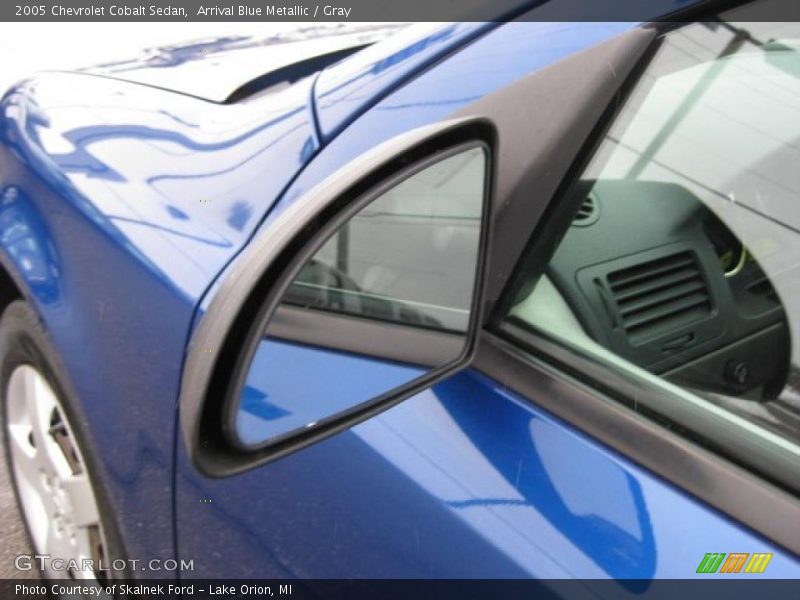 Arrival Blue Metallic / Gray 2005 Chevrolet Cobalt Sedan