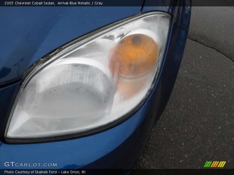 Arrival Blue Metallic / Gray 2005 Chevrolet Cobalt Sedan