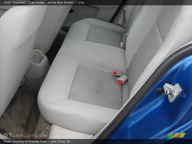 Arrival Blue Metallic / Gray 2005 Chevrolet Cobalt Sedan