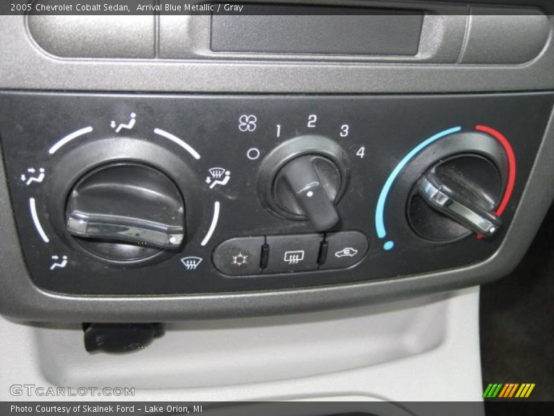 Arrival Blue Metallic / Gray 2005 Chevrolet Cobalt Sedan