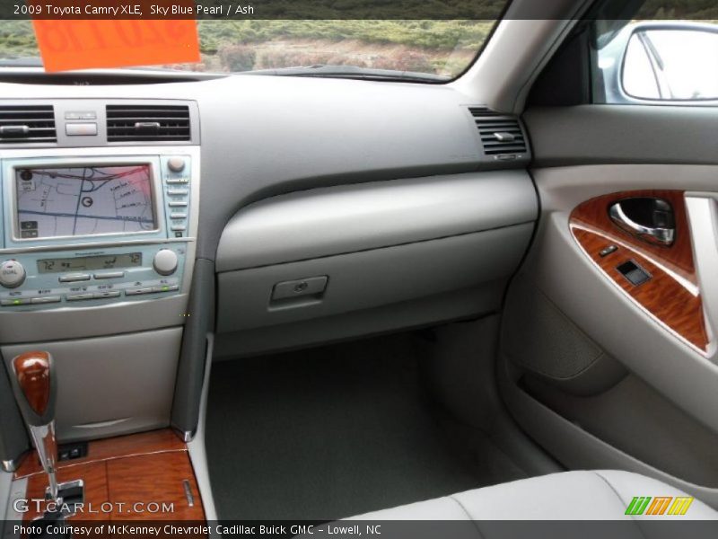 Sky Blue Pearl / Ash 2009 Toyota Camry XLE