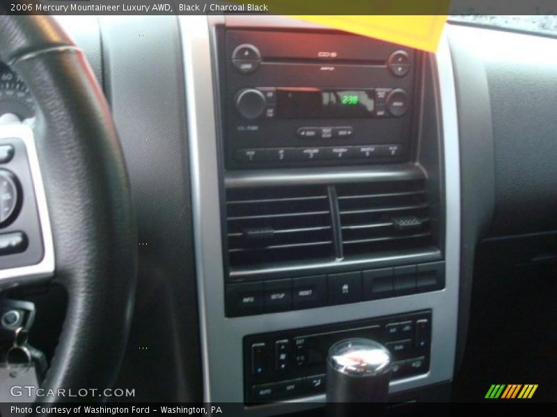 Black / Charcoal Black 2006 Mercury Mountaineer Luxury AWD