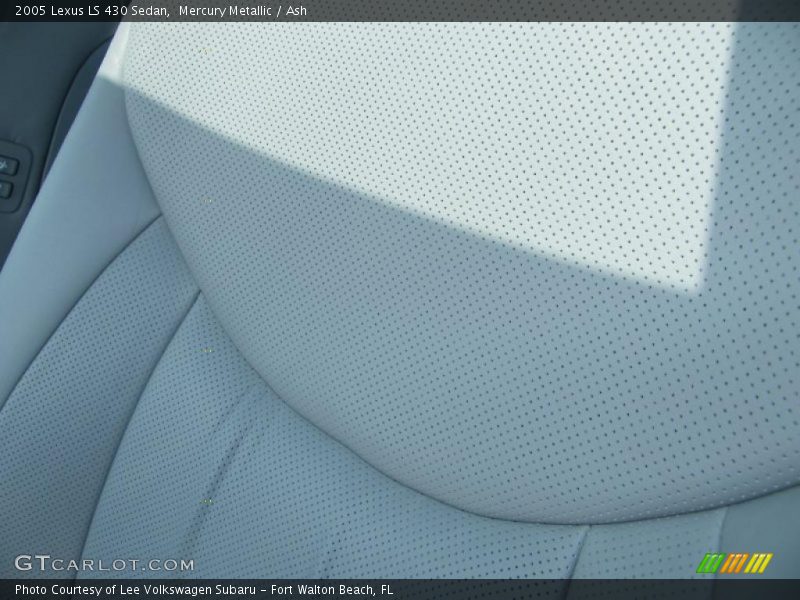 Mercury Metallic / Ash 2005 Lexus LS 430 Sedan