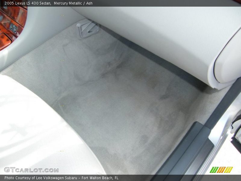 Mercury Metallic / Ash 2005 Lexus LS 430 Sedan