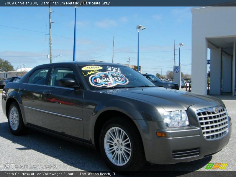 Dark Titanium Metallic / Dark Slate Gray 2009 Chrysler 300