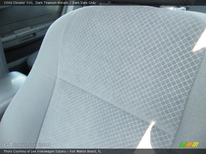 Dark Titanium Metallic / Dark Slate Gray 2009 Chrysler 300