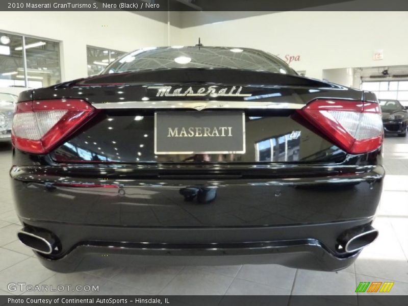 Nero (Black) / Nero 2010 Maserati GranTurismo S