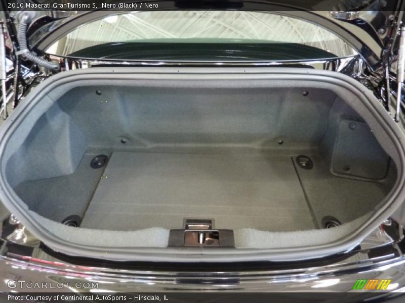 Nero (Black) / Nero 2010 Maserati GranTurismo S