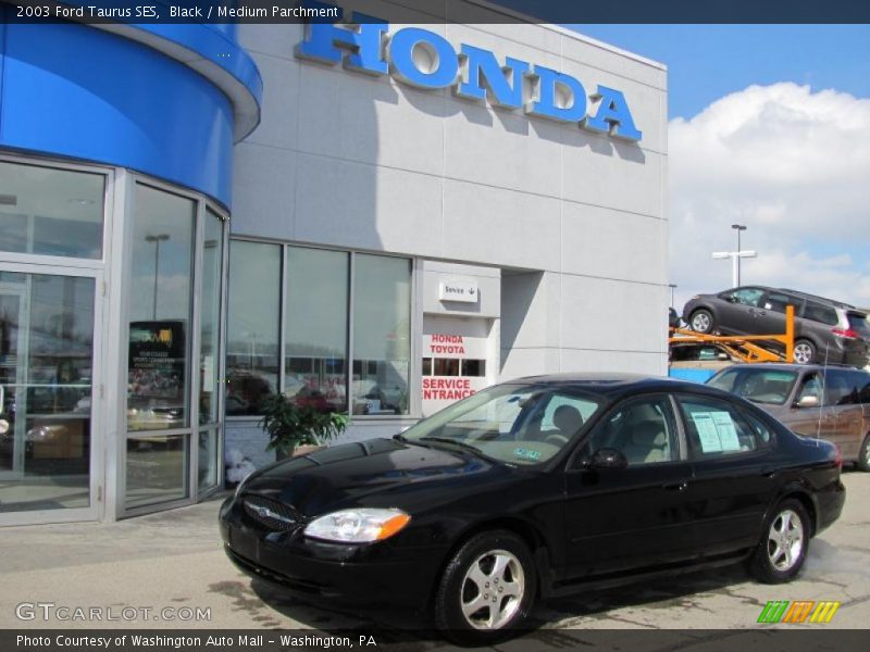 Black / Medium Parchment 2003 Ford Taurus SES