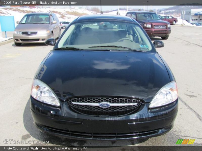 Black / Medium Parchment 2003 Ford Taurus SES