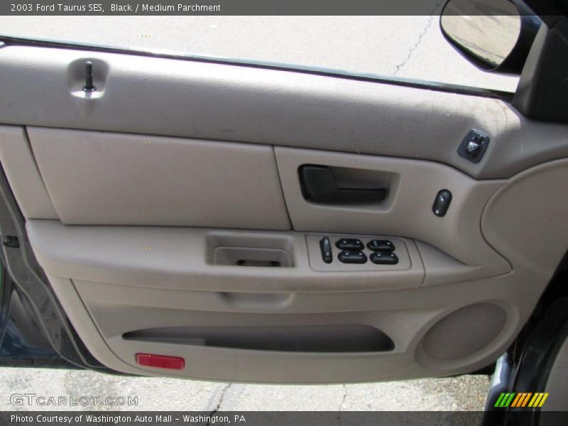 Black / Medium Parchment 2003 Ford Taurus SES