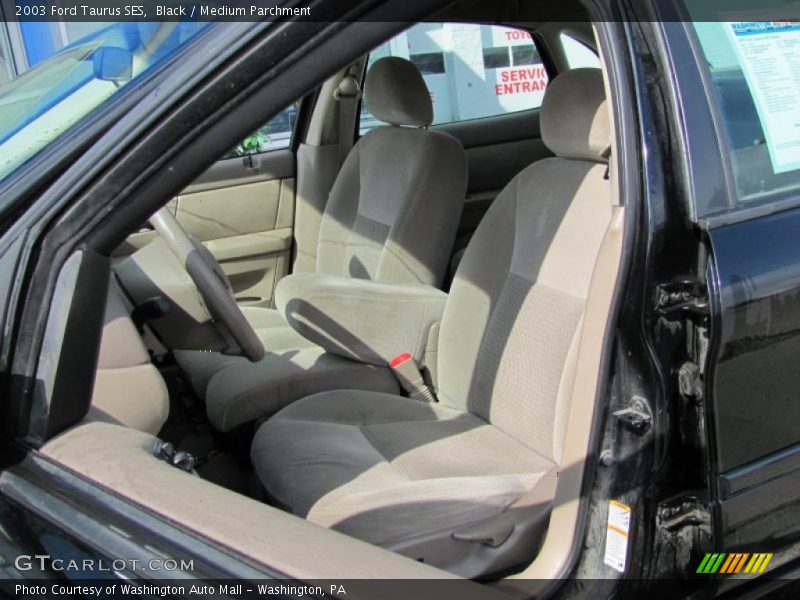 Black / Medium Parchment 2003 Ford Taurus SES