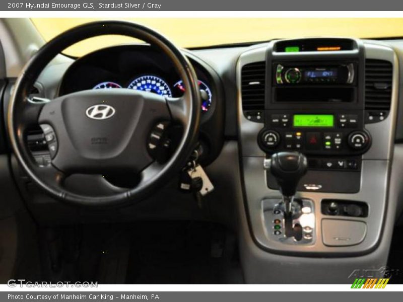 Stardust Silver / Gray 2007 Hyundai Entourage GLS