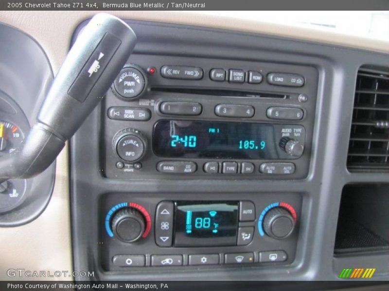 Bermuda Blue Metallic / Tan/Neutral 2005 Chevrolet Tahoe Z71 4x4