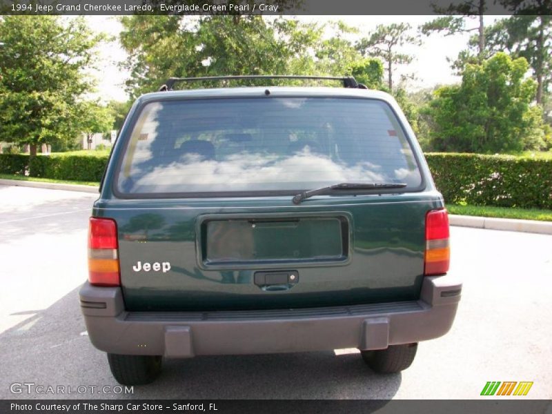 Everglade Green Pearl / Gray 1994 Jeep Grand Cherokee Laredo