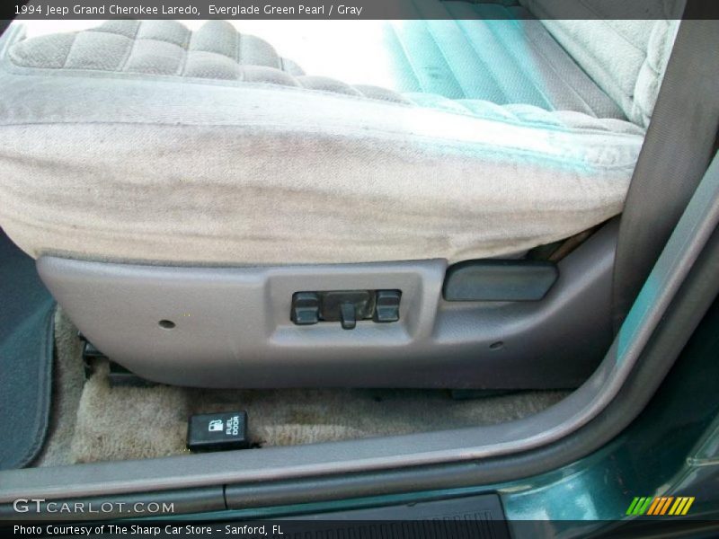 Everglade Green Pearl / Gray 1994 Jeep Grand Cherokee Laredo