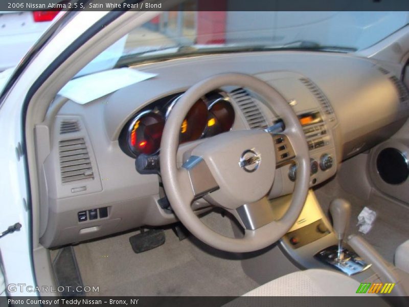 Satin White Pearl / Blond 2006 Nissan Altima 2.5 S