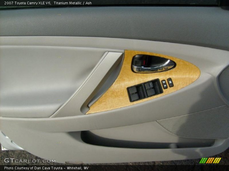 Titanium Metallic / Ash 2007 Toyota Camry XLE V6