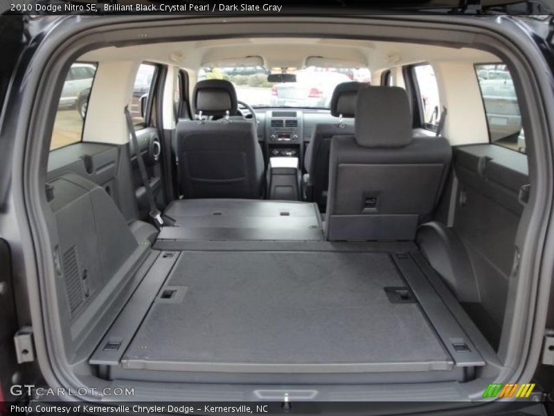 Brilliant Black Crystal Pearl / Dark Slate Gray 2010 Dodge Nitro SE