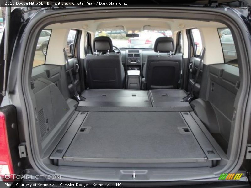 Brilliant Black Crystal Pearl / Dark Slate Gray 2010 Dodge Nitro SE