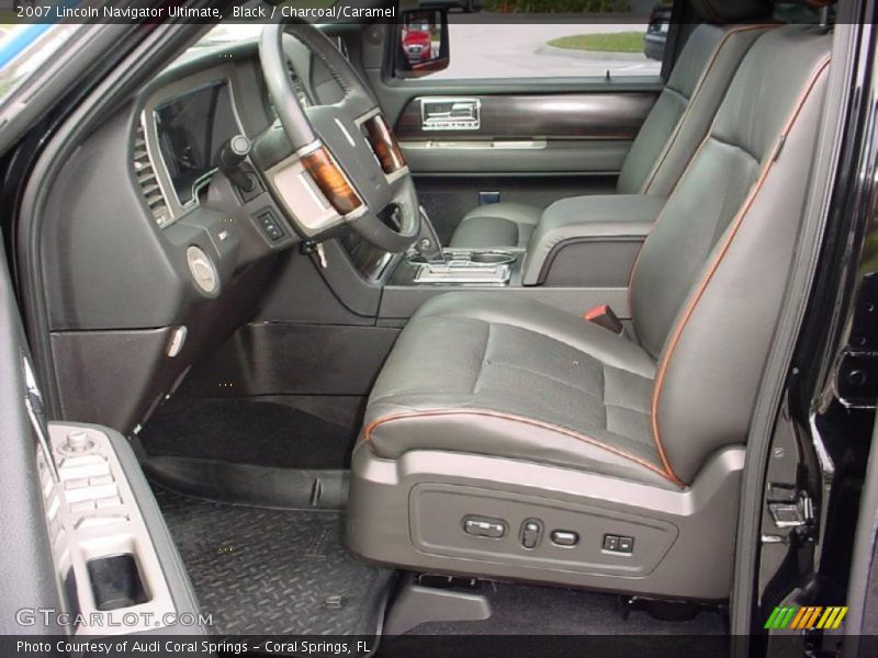 Black / Charcoal/Caramel 2007 Lincoln Navigator Ultimate