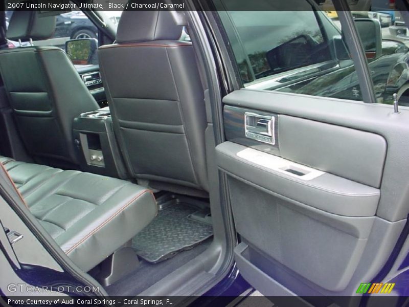 Black / Charcoal/Caramel 2007 Lincoln Navigator Ultimate