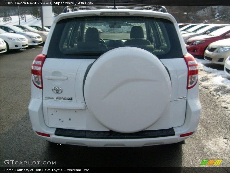 Super White / Ash Gray 2009 Toyota RAV4 V6 4WD