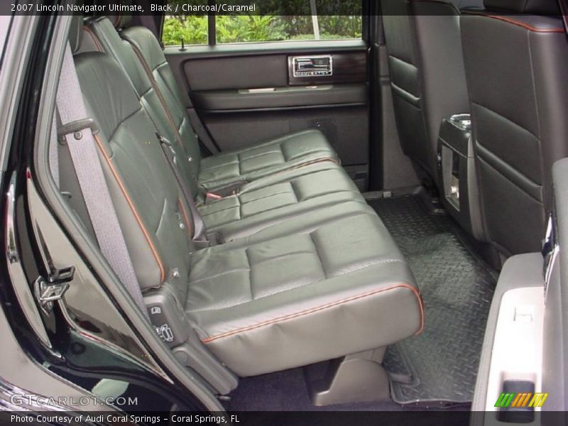 Black / Charcoal/Caramel 2007 Lincoln Navigator Ultimate