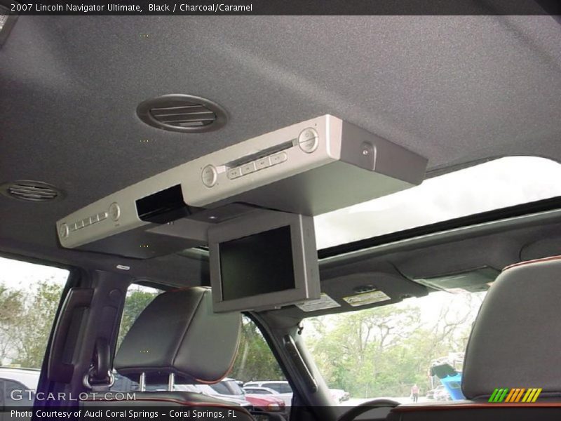 Black / Charcoal/Caramel 2007 Lincoln Navigator Ultimate