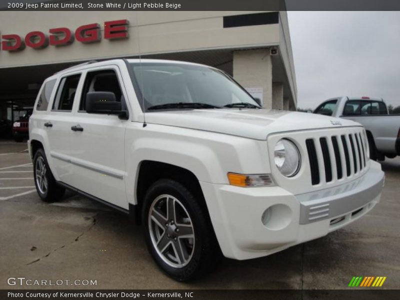 Stone White / Light Pebble Beige 2009 Jeep Patriot Limited