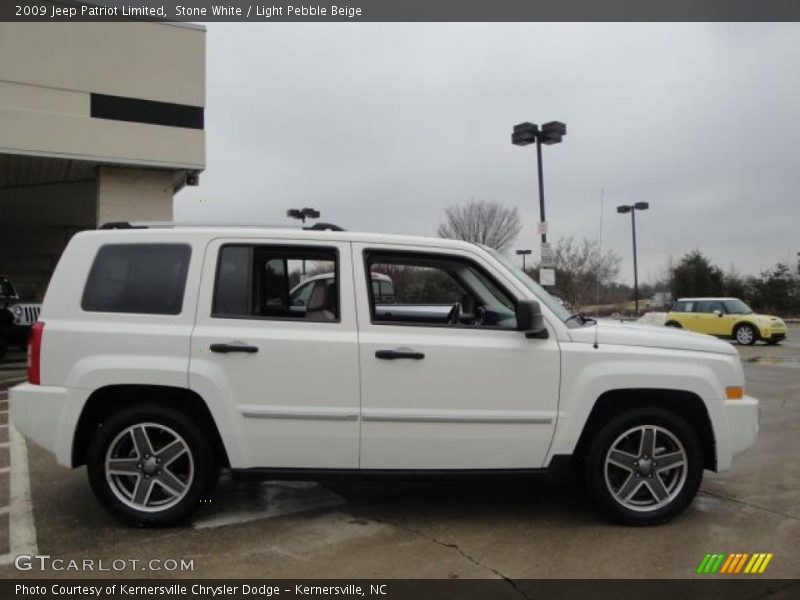 Stone White / Light Pebble Beige 2009 Jeep Patriot Limited