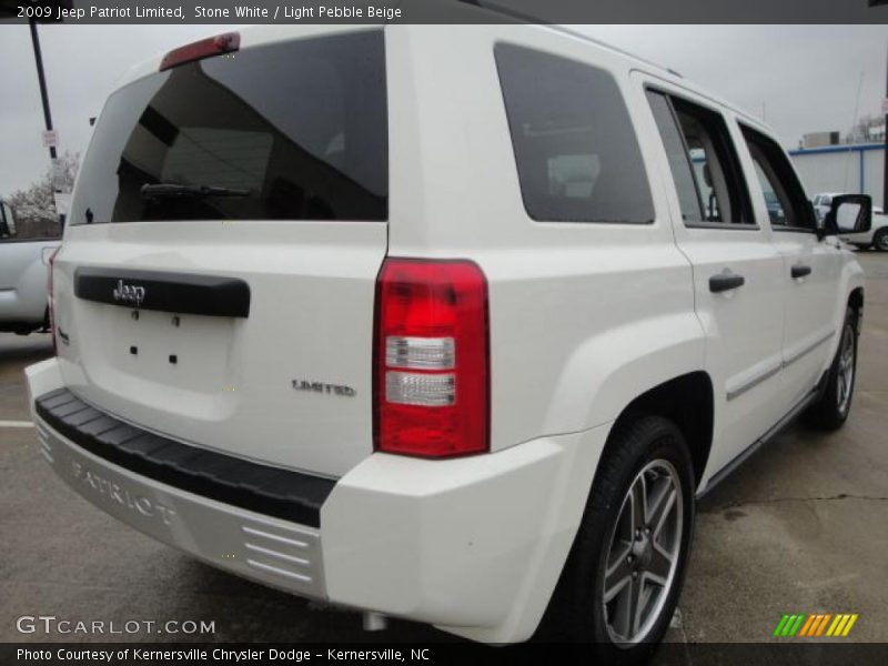 Stone White / Light Pebble Beige 2009 Jeep Patriot Limited