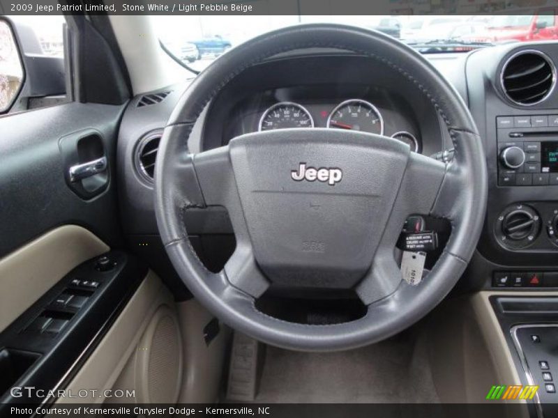 Stone White / Light Pebble Beige 2009 Jeep Patriot Limited