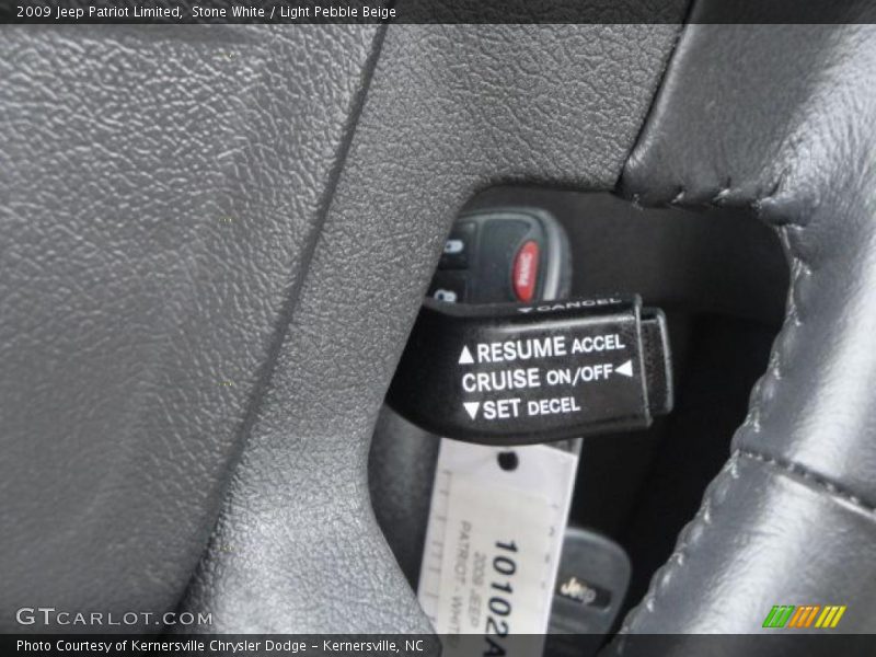 Stone White / Light Pebble Beige 2009 Jeep Patriot Limited