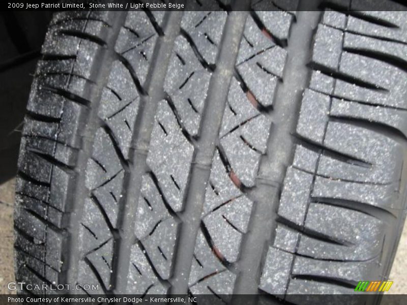 Stone White / Light Pebble Beige 2009 Jeep Patriot Limited