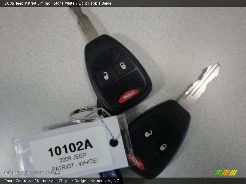 Stone White / Light Pebble Beige 2009 Jeep Patriot Limited
