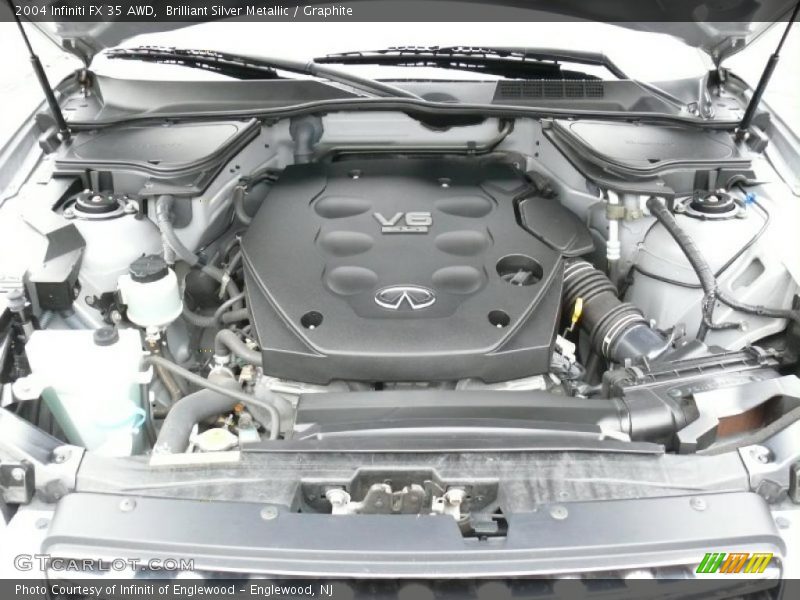 Brilliant Silver Metallic / Graphite 2004 Infiniti FX 35 AWD