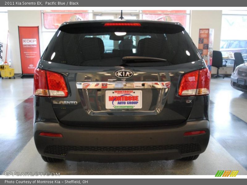 Pacific Blue / Black 2011 Kia Sorento EX