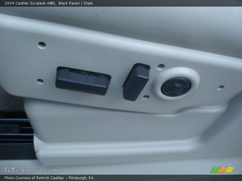 Black Raven / Shale 2004 Cadillac Escalade AWD