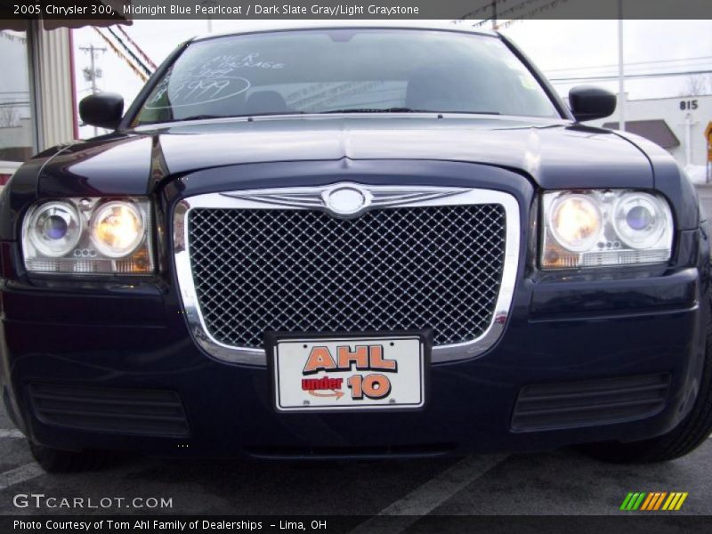 Midnight Blue Pearlcoat / Dark Slate Gray/Light Graystone 2005 Chrysler 300