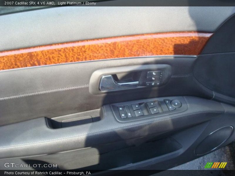 Light Platinum / Ebony 2007 Cadillac SRX 4 V6 AWD