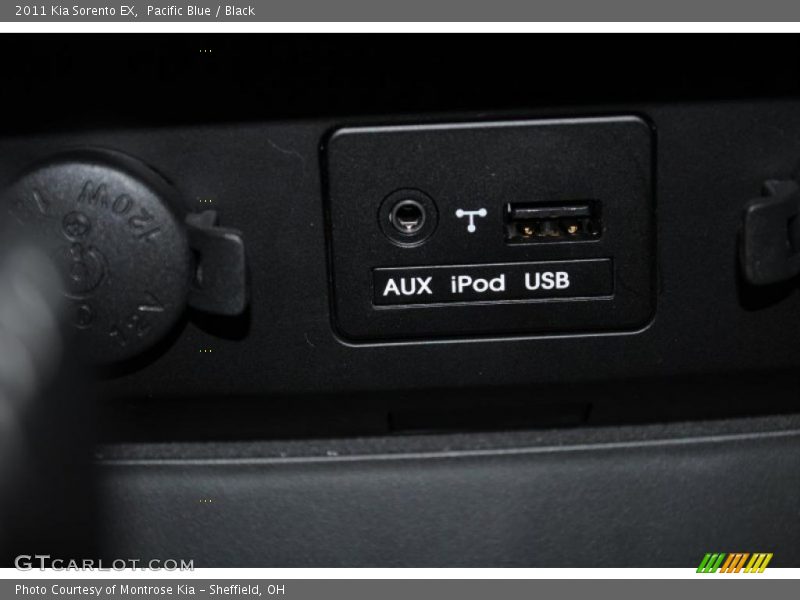 Pacific Blue / Black 2011 Kia Sorento EX