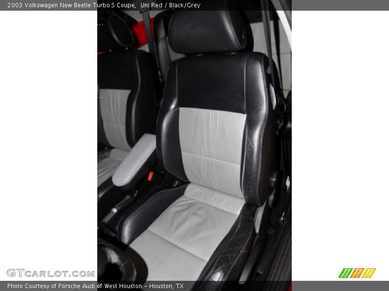 Uni Red / Black/Grey 2003 Volkswagen New Beetle Turbo S Coupe