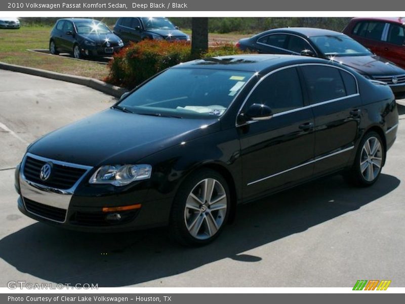 Deep Black / Black 2010 Volkswagen Passat Komfort Sedan