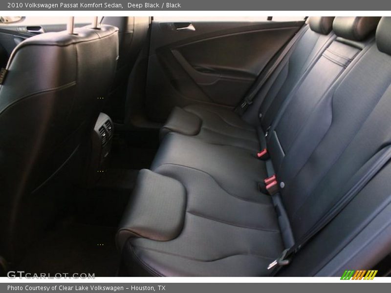 Deep Black / Black 2010 Volkswagen Passat Komfort Sedan