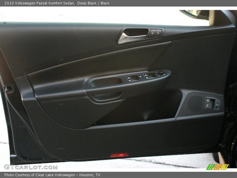 Deep Black / Black 2010 Volkswagen Passat Komfort Sedan