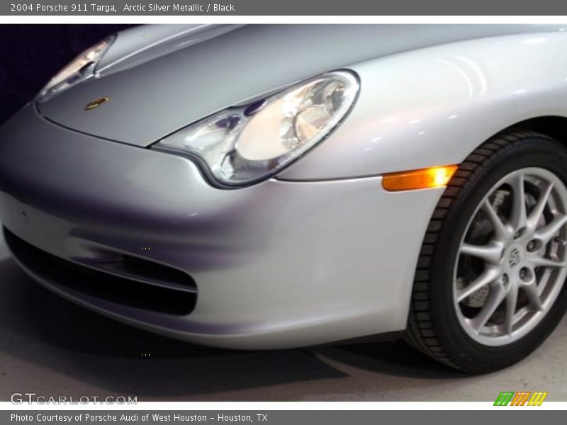 Arctic Silver Metallic / Black 2004 Porsche 911 Targa
